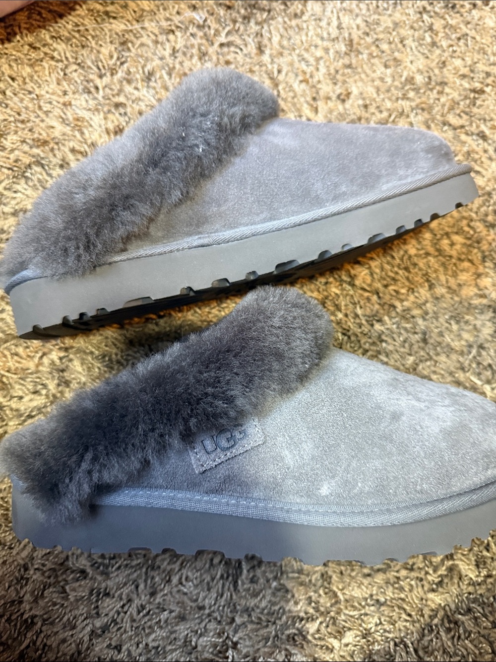 UGG Women's Gray Suede Shearling Slip-On Slippers - Picture 4 of 4